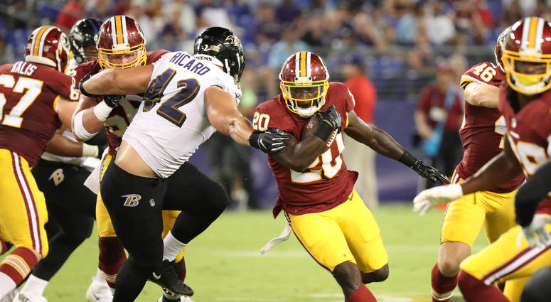 Rob Kelley carries the ball for the Redskins. Rob_Kelley