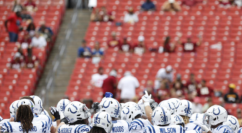 Colts team huddle at FedExField. colts_fedexfield