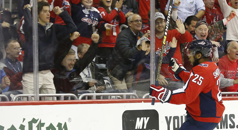 Devante Smith-Pelly celebrates a goal against the Oilers Devante_Smith_Pelly