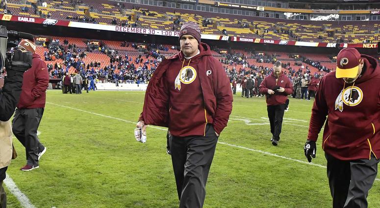 Jay Gruden leaves the field after getting blown out 40-16 by the Giants Redskins TV ratings are in the toilet