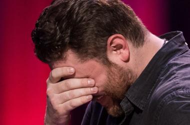 Chris Young Breaks Down Singing New Single "Drowning" Chris Young Breaks Down Singing "Drowning"