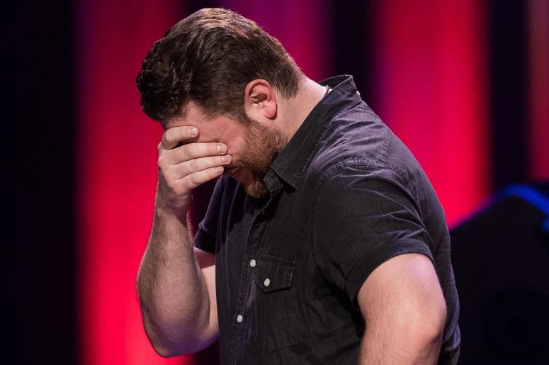 Chris Young Breaks Down Singing New Single "Drowning" Chris Young Breaks Down Singing "Drowning"