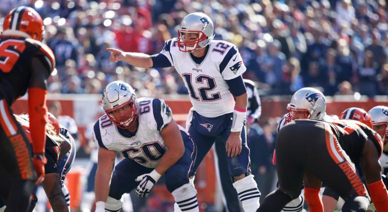 CLEVELAND, OH - OCTOBER 09: Tom Brady #12 of the New England Patriots directs the offense in the fourth quarter of the game against the Cleveland Browns at FirstEnergy Stadium on October 9, 2016 in Cleveland, Ohio. (Photo by Joe Robbins/Getty Images) CLEVELAND, OH - OCTOBER 09: Tom Brady #12 of the New England Patriots directs the offense in the fourth quarter of the game against the Cleveland Browns at FirstEnergy Stadium on October 9, 2016 in Cleveland, Ohio. (Photo by Joe Robbins/Getty Images)