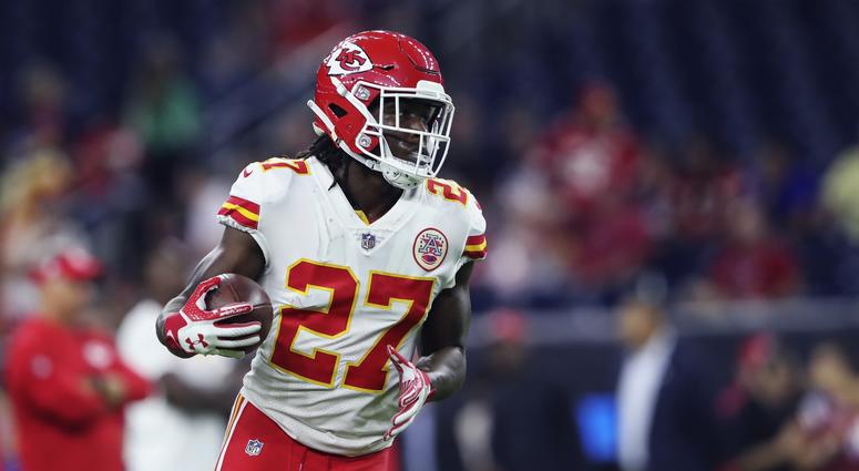 Oct 8, 2017; Houston, TX, USA; Kansas City Chiefs running back Kareem Hunt (27) before the game against the Houston Texans at NRG Stadium. Mandatory Credit: Kevin Jairaj-USA TODAY Sports Oct 8, 2017; Houston, TX, USA; Kansas City Chiefs running back Kareem Hunt (27) before the game against the Houston Texans at NRG Stadium. Mandatory Credit: Kevin Jairaj-USA TODAY Sports