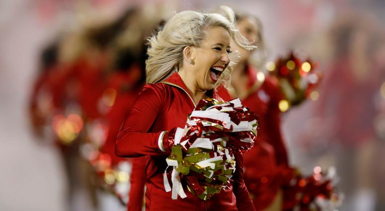 The Kansas City Chiefs cheerleaders run on the first for the first quarter of the NFL Week 7 game between the Kansas City Chiefs and the Cincinnati Bengals at Arrowhead Stadium in Kansas City, Mo., on Tuesday, Oct. 16, 2018. Cincinnati Bengals At Kansas C The Kansas City Chiefs cheerleaders run on the first for the first quarter of the NFL Week 7 game between the Kansas City Chiefs and the Cincinnati Bengals at Arrowhead Stadium in Kansas City, Mo., on Tuesday, Oct. 16, 2018. Cincinnati Bengals At Kansas C