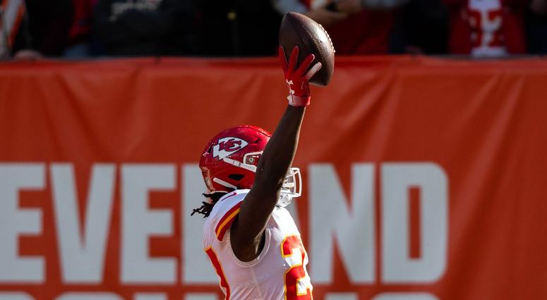 Kansas City Chiefs running back Kareem Hunt (27) runs the ball into the end zone for a touchdown against the Cleveland Browns during the first quarter at FirstEnergy Stadium. Kansas City Chiefs running back Kareem Hunt (27) runs the ball into the end zone for a touchdown against the Cleveland Browns during the first quarter at FirstEnergy Stadium.