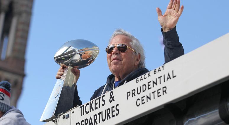 NFL: Super Bowl LIII-New England Patriots Championship Parade Feb 5, 2019; Boston, MA, USA; New England Patriots owner Robert Kraft holds the Lombardi Trophy and waves to fans during the Super Bowl LIII championship parade. Mandatory Credit: Stew Milne-USA TODAY Sports