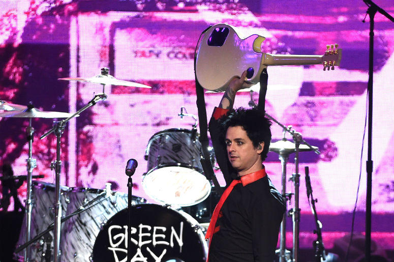 Billie Joe Armstrong of Green Day plays live Billie Joe Armstrong of Green Day plays live