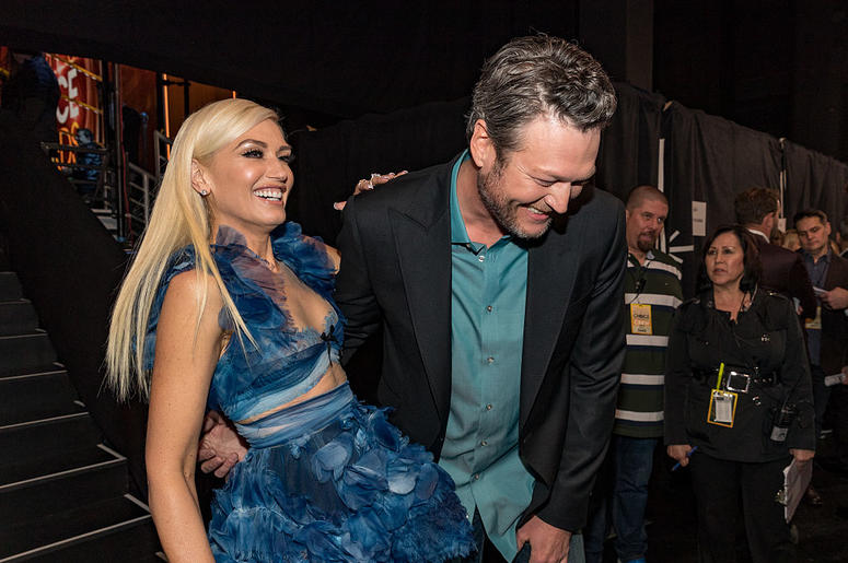 Recording artist/TV personality Gwen Stefani (L) and recording artist/TV personality Blake Shelton, winner of the Favorite Album award for 'If I'm Honest' and Favorite Male Country Artist award attend the People's Choice Awards 2017 Recording artist/TV personality Gwen Stefani (L) and recording artist/TV personality Blake Shelton, winner of the Favorite Album award for 'If I'm Honest' and Favorite Male Country Artist award attend the People's Choice Awards 2017
