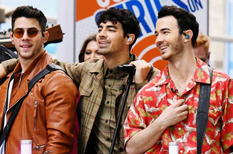The Jonas Brothers Perfom On NBC's "Today" at Rockefeller Plaza The Jonas Brothers Perfom On NBC's "Today" at Rockefeller Plaza