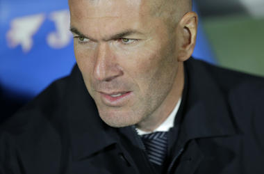 El técnico del Real Madrid, Zinedine Zidane, previo al partido de la Liga española contra el Getafe, el jueves 25 de abril de 2019, en Getafe, España. El técnico del Real Madrid, Zinedine Zidane, previo al partido de la Liga española contra el Getafe, el jueves 25 de abril de 2019, en Getafe, España.