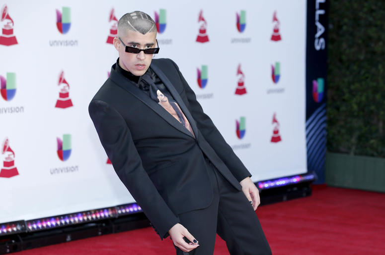 Bad Bunny llega a los Latin Grammy en Las Vegas el 15 de noviembre de 2018. El cantante puertorriqueño actuará en abril en el festival de música de Coachella en Indio, California, anunciaron los organizadores el miércoles 2 de enero del 2019. Bad Bunny llega a los Latin Grammy en Las Vegas el 15 de noviembre de 2018. El cantante puertorriqueño actuará en abril en el festival de música de Coachella en Indio, California, anunciaron los organizadores el miércoles 2 de enero del 2019.