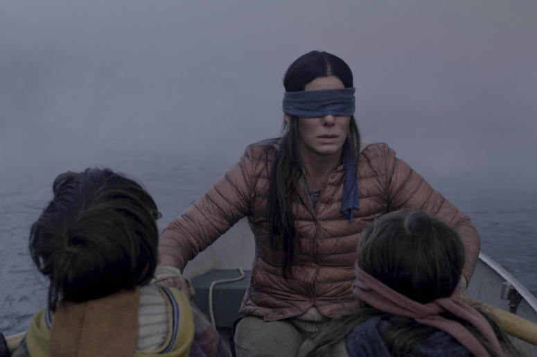 Sandra Bullock en una escena de la película "Bird Box" en una imagen proporcionada por Netflix. Sandra Bullock en una escena de la película "Bird Box" en una imagen proporcionada por Netflix.