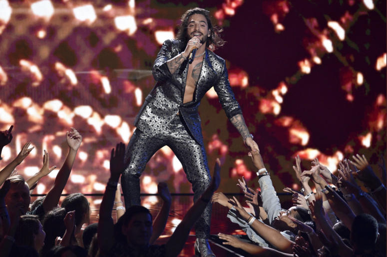 En esta foto del 20 de agosto del 2018, Maluma canta en la ceremonia de los Premios MTV a los Videos Musicales en el Radio City Music Hall en Nueva York. En esta foto del 20 de agosto del 2018, Maluma canta en la ceremonia de los Premios MTV a los Videos Musicales en el Radio City Music Hall en Nueva York.