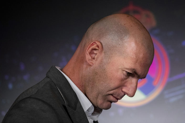El francés Zinedine Zidane llega a la conferencia de prensa donde se le presentó como técnico del Real Madrid, el lunes 11 de marzo de 2019 El francés Zinedine Zidane llega a la conferencia de prensa donde se le presentó como técnico del Real Madrid, el lunes 11 de marzo de 2019