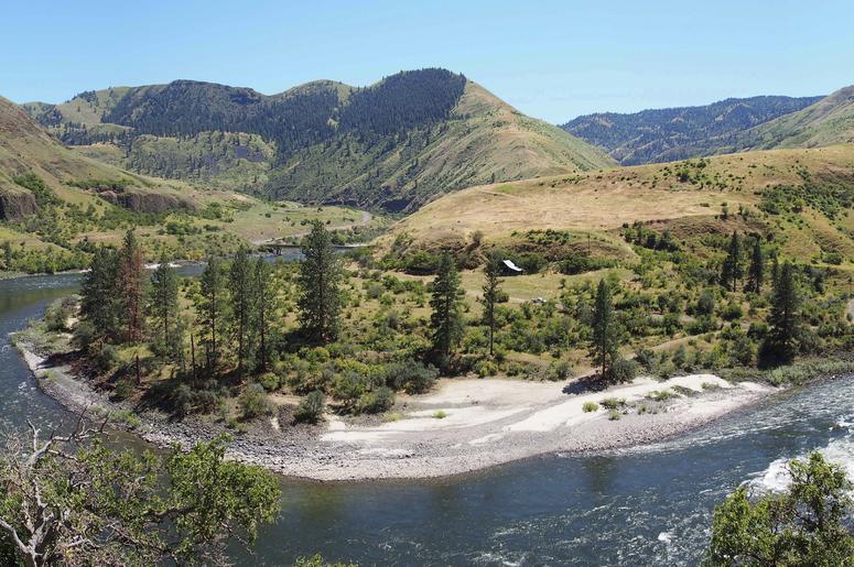 el cañón Cooper's Ferry en Idaho, Estados Unidos. Los científicos dicen que encontraron artefactos en Idaho que indican que personas vivían allí hace alrededor de 16.000 años, proporcionando nueva evidencia de que los primeros habitantes del continente ar el cañón Cooper's Ferry en Idaho, Estados Unidos. Los científicos dicen que encontraron artefactos en Idaho que indican que personas vivían allí hace alrededor de 16.000 años, proporcionando nueva evidencia de que los primeros habitantes del continente ar