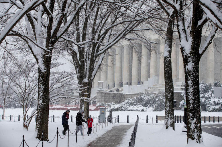 WASHINGTON, DC - JANUARY 13: People visit the Lincoln Memorial on January 13, 2019 in Washington, DC. The DC area was hit with 4-7 inches of snow accumulation with the potential of another 2-4 inches. WASHINGTON, DC - JANUARY 13: People visit the Lincoln Memorial on January 13, 2019 in Washington, DC. The DC area was hit with 4-7 inches of snow accumulation with the potential of another 2-4 inches.