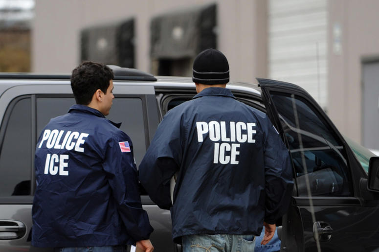 ICE agents