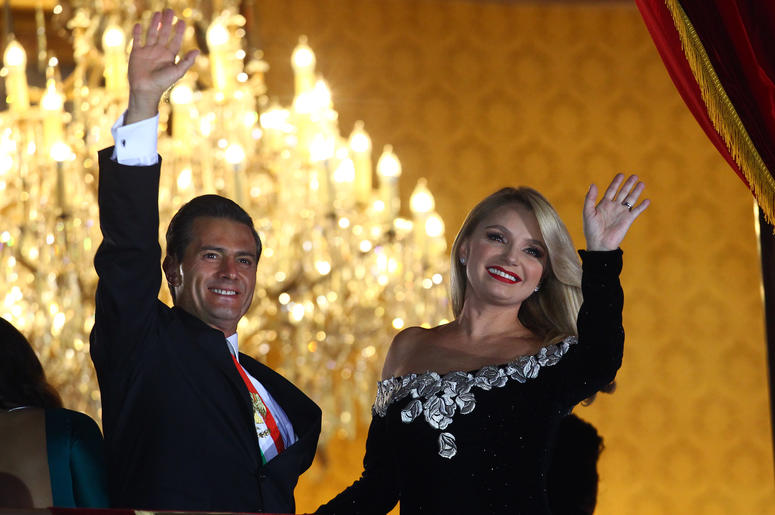 Mexican President Enrique Pena Nieto (L) and his wife Angelica Rivera wave to people during the celebration of Mexico's Independence Day at the balcony of the National Palace in Mexico City, capital of Mexico, on Sept. 15, 2017. Mexican President Enrique Pena Nieto (L) and his wife Angelica Rivera wave to people during the celebration of Mexico's Independence Day at the balcony of the National Palace in Mexico City, capital of Mexico, on Sept. 15, 2017.