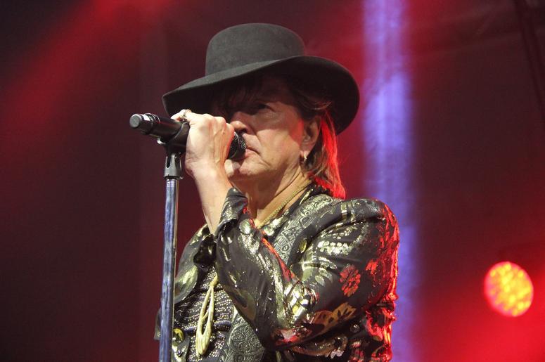 Richie Sambora & Orianthi RSO Perform at The Rock & Roll Hall of Fame & Museum Richie Sambora & Orianthi RSO Perform at The Rock & Roll Hall of Fame & Museum