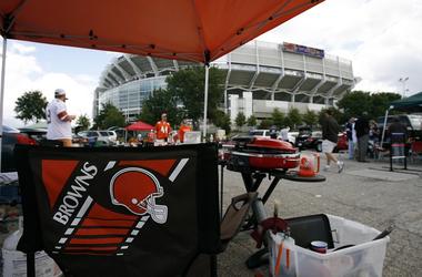 Cleveland Browns fans tailgate