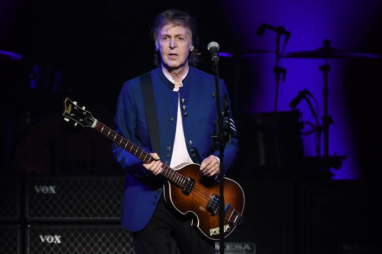 Paul McCartney performs Paul McCartney performs