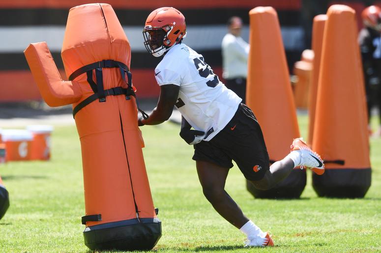 Cleveland Browns defensive lineman Chad Thomas Cleveland Browns defensive lineman Chad Thomas