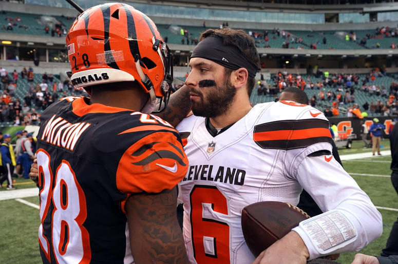 incinnati Bengals running back Joe Mixon (28) meets with Cleveland Browns quarterback Baker Mayfield (6) after their game at Paul Brown Stadium. incinnati Bengals running back Joe Mixon (28) meets with Cleveland Browns quarterback Baker Mayfield (6) after their game at Paul Brown Stadium.