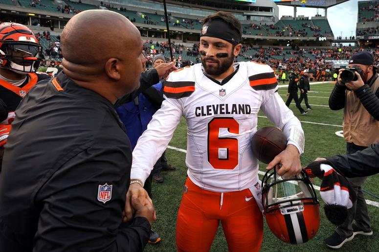 Cincinnati Bengals special assistant to the head coach Hue Jackson (left) meets with Cleveland Browns quarterback Baker Mayfield (6) after their game at Paul Brown Stadium Cincinnati Bengals special assistant to the head coach Hue Jackson (left) meets with Cleveland Browns quarterback Baker Mayfield (6) after their game at Paul Brown Stadium
