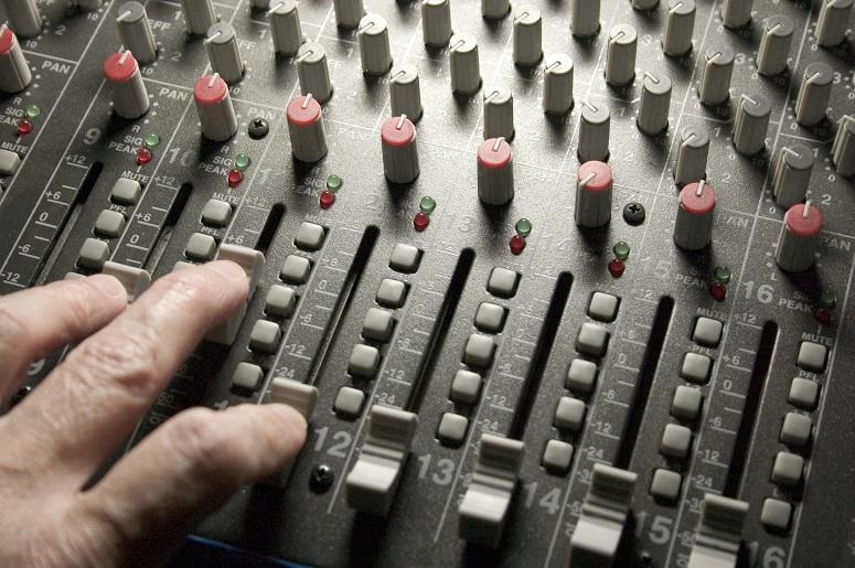 mixing board mixing board