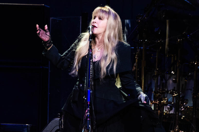 The winner of the Stevie/Lindsey battle