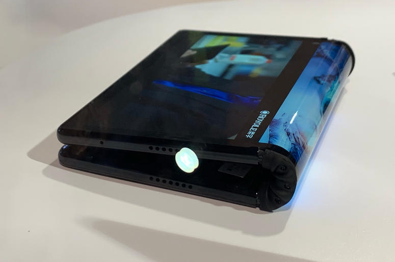 The Royole Corporation FlexPai, the world's first foldable screen smartphone, which made its debut at the Consumer Electronics Show (CES) in Las Vegas. The Royole Corporation FlexPai, the world's first foldable screen smartphone, which made its debut at the Consumer Electronics Show (CES) in Las Vegas.