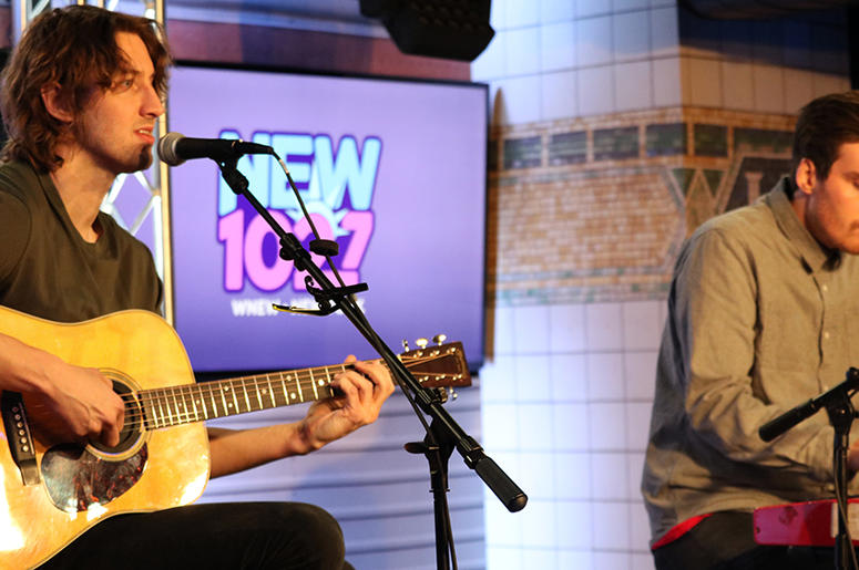 Dean Lewis Performs at NEW 102.7's 'Up Close and Personal'