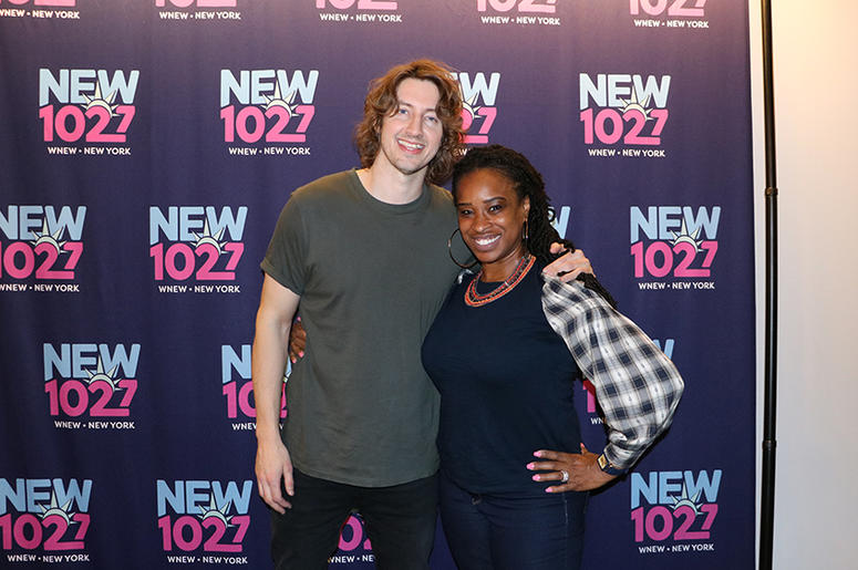 Dean Lewis Meets Fans at NEW 102.7 'Up Close & Personal'