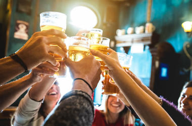 friends drinking beer friends drinking beer