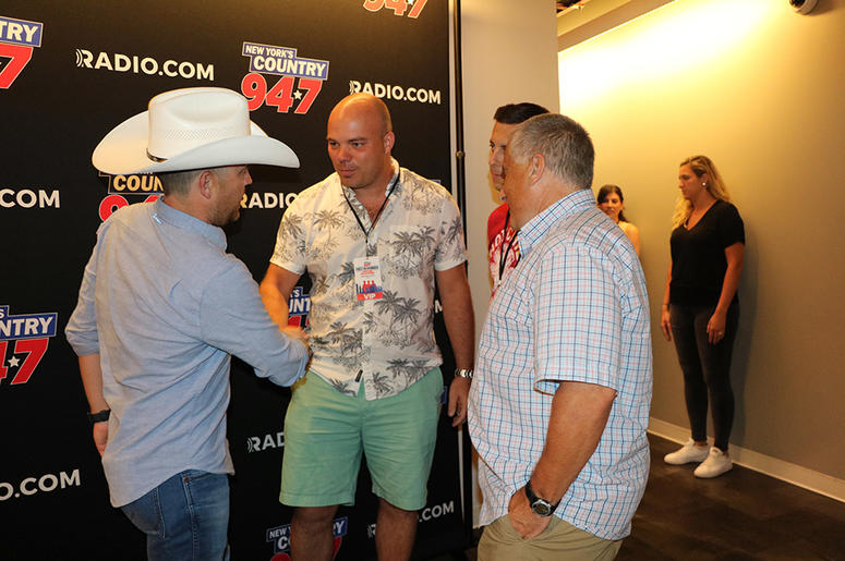 Justin Moore meets fans at NY's Country 94.7