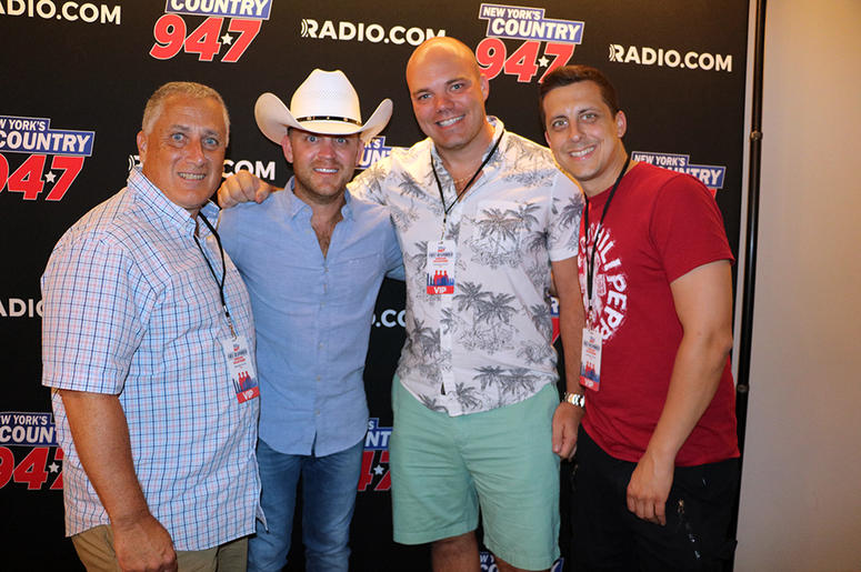 Justin Moore meets fans at NY's Country 94.7