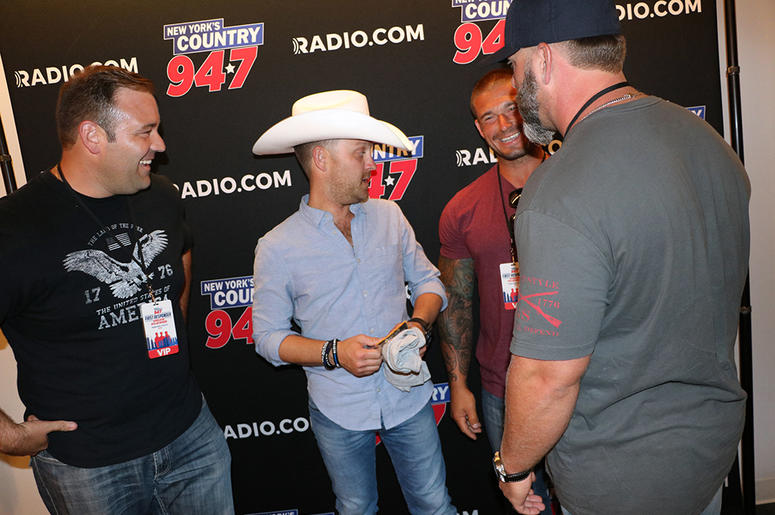 Justin Moore meets fans at NY's Country 94.7