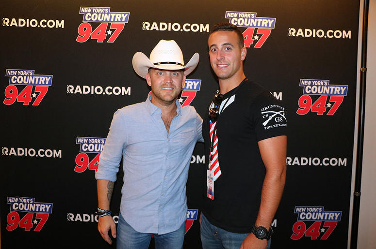 Justin Moore meets fans at NY's Country 94.7