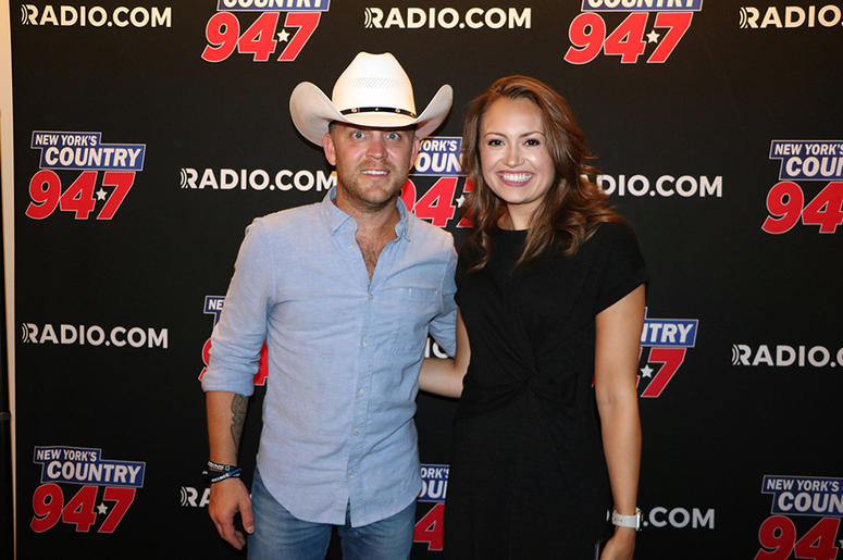 Justin Moore meets fans at NY's Country 94.7