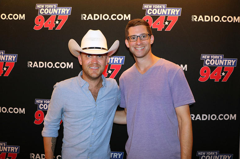 Justin Moore meets fans at NY's Country 94.7