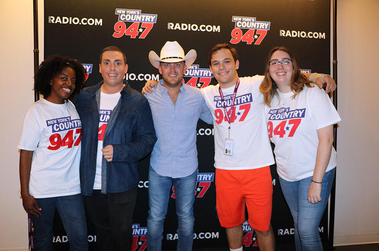 Justin Moore meets fans at NY's Country 94.7