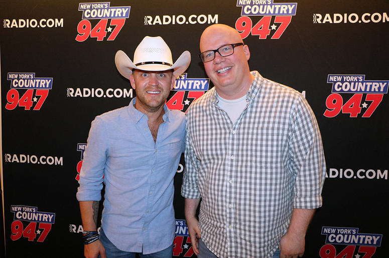 Justin Moore meets fans at NY's Country 94.7