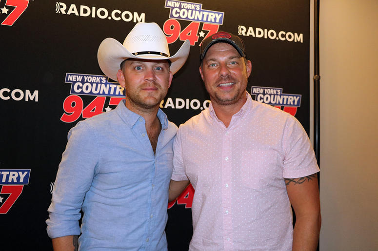 Justin Moore meets fans at NY's Country 94.7
