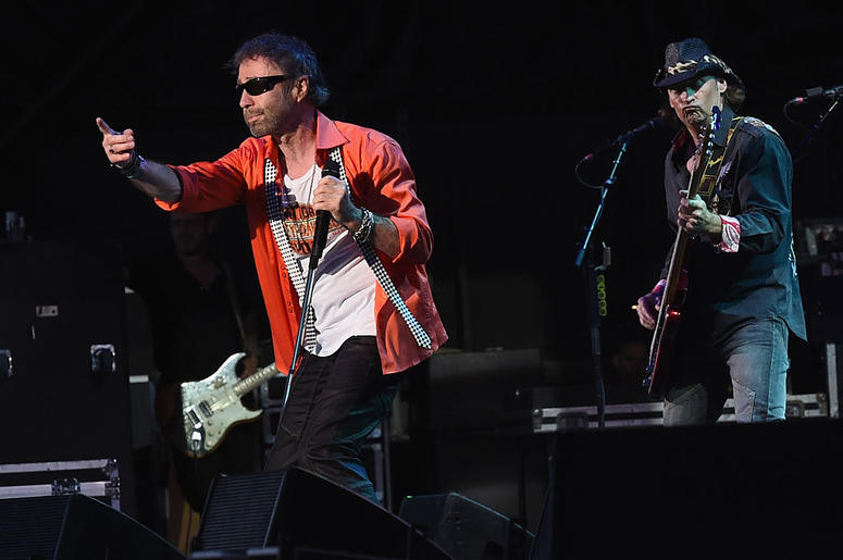 WEST PALM BEACH, FL - MAY 29: Paul Rodgers of Bad Company performs during Joe Walsh & Bad Company One Hell Of A Night Tour - at Perfect Vodka Amphitheatre on May 29, 2016 in West Palm Beach, Florida.
