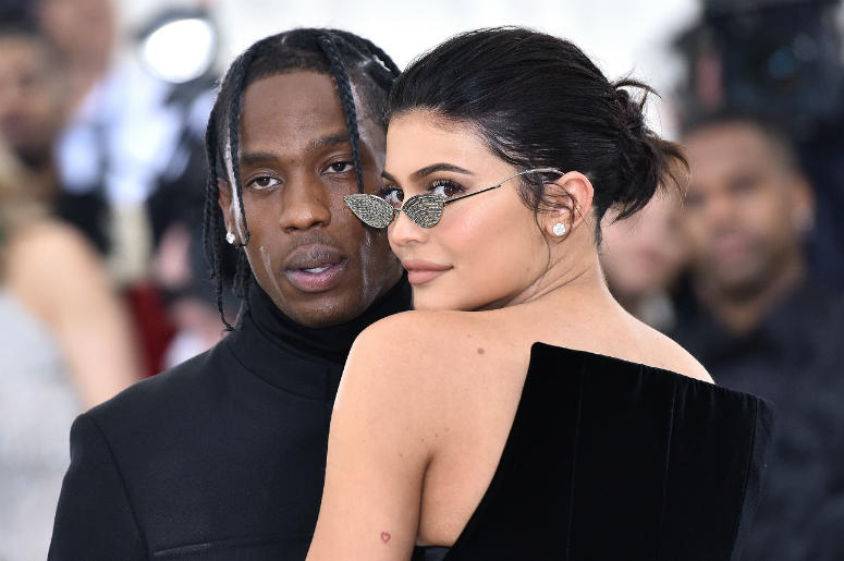 Watch Travis Scott And Kylie Jenners Daughter Dances To Her Dads