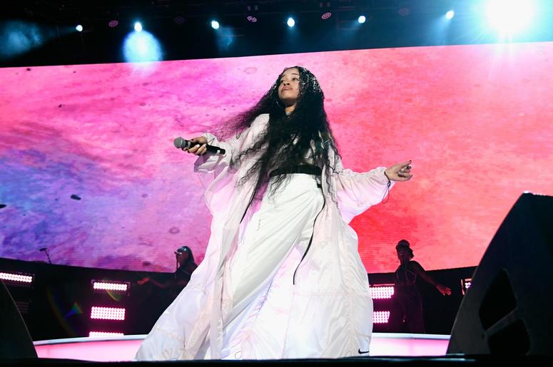 INDIO, CA - APRIL 12: Ella Mai performs at the Outdoor Theatre during the 2019 Coachella Valley Music And Arts Festival on April 12, 2019 in Indio, California. (Photo by Frazer Harrison/Getty Images for Coachella) INDIO, CA - APRIL 12: Ella Mai performs at the Outdoor Theatre during the 2019 Coachella Valley Music And Arts Festival on April 12, 2019 in Indio, California. (Photo by Frazer Harrison/Getty Images for Coachella)