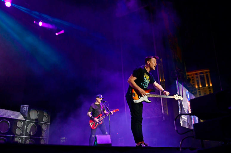 ATLANTIC CITY, NJ - JUNE 30: Mark Hoppus (R) and Matt Skiba of Blink-182 performs during the second and final day of Warped Tour on June 30, 2019 in Atlantic City, New Jersey. (Photo by Corey Perrine/Getty Images) ATLANTIC CITY, NJ - JUNE 30: Mark Hoppus (R) and Matt Skiba of Blink-182 performs during the second and final day of Warped Tour on June 30, 2019 in Atlantic City, New Jersey. (Photo by Corey Perrine/Getty Images)