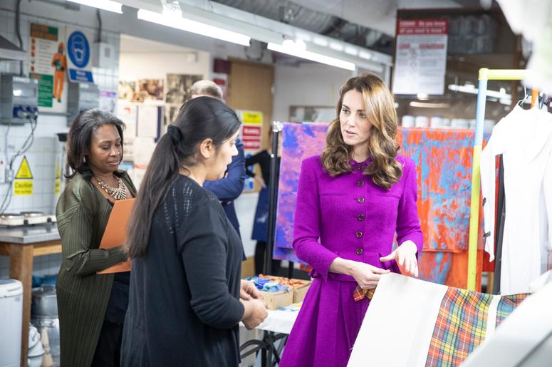 1/16/2019 - The Duchess of Cambridge in the Dye Department with Parveen Banga, Head of Dye Department during her visit to the Royal Opera House in London. (Photo by PA Images/Sipa USA) *** US Rights Only *** 1/16/2019 - The Duchess of Cambridge in the Dye Department with Parveen Banga, Head of Dye Department during her visit to the Royal Opera House in London. (Photo by PA Images/Sipa USA) *** US Rights Only ***