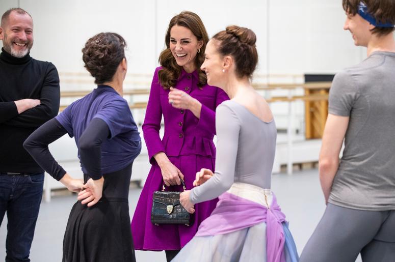 1/16/2019 - The Duchess of Cambridge watching Royal Ballet dancer during her visit to the Royal Opera House in London. (Photo by PA Images/Sipa USA) *** US Rights Only *** 1/16/2019 - The Duchess of Cambridge watching Royal Ballet dancer during her visit to the Royal Opera House in London. (Photo by PA Images/Sipa USA) *** US Rights Only ***